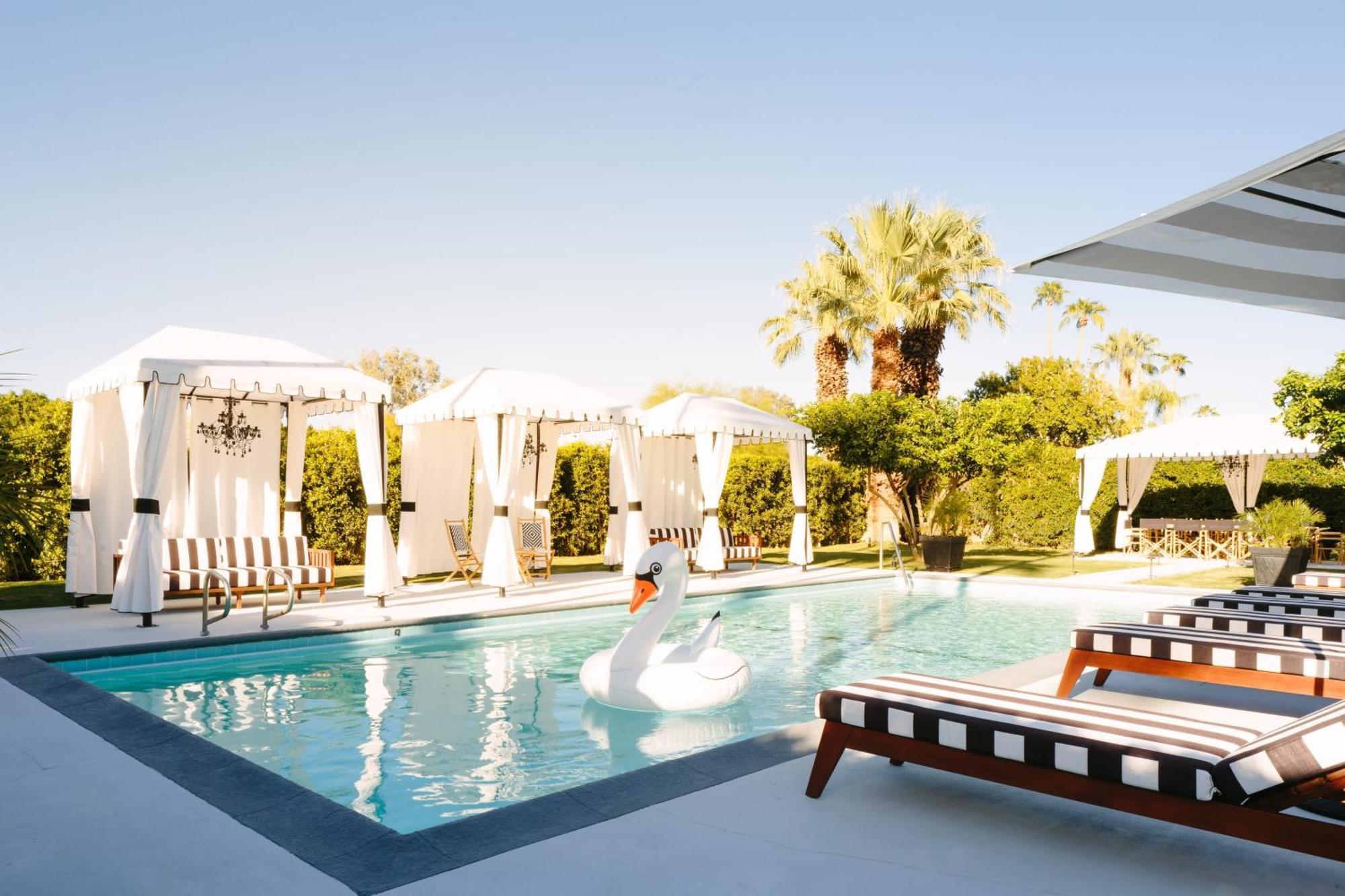 Hotel El Cid By Avantstay 16 Occ Full Hotel Buyout In Palm Springs W Pool المظهر الخارجي الصورة